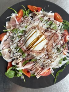 Burrata e crudo